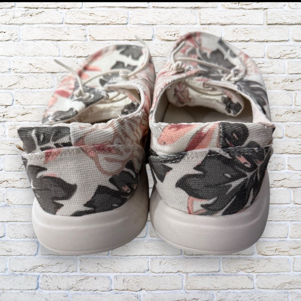 Like New REEF Slip on Sneaker Shoes Size 9 - Tropical - Picture 3 of 6